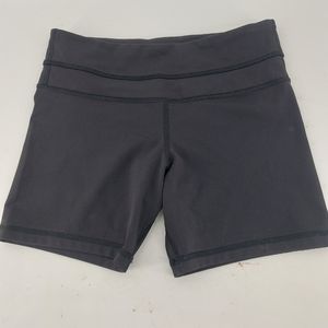 Lululemon Athletica Black Size 4 Workout Shorts